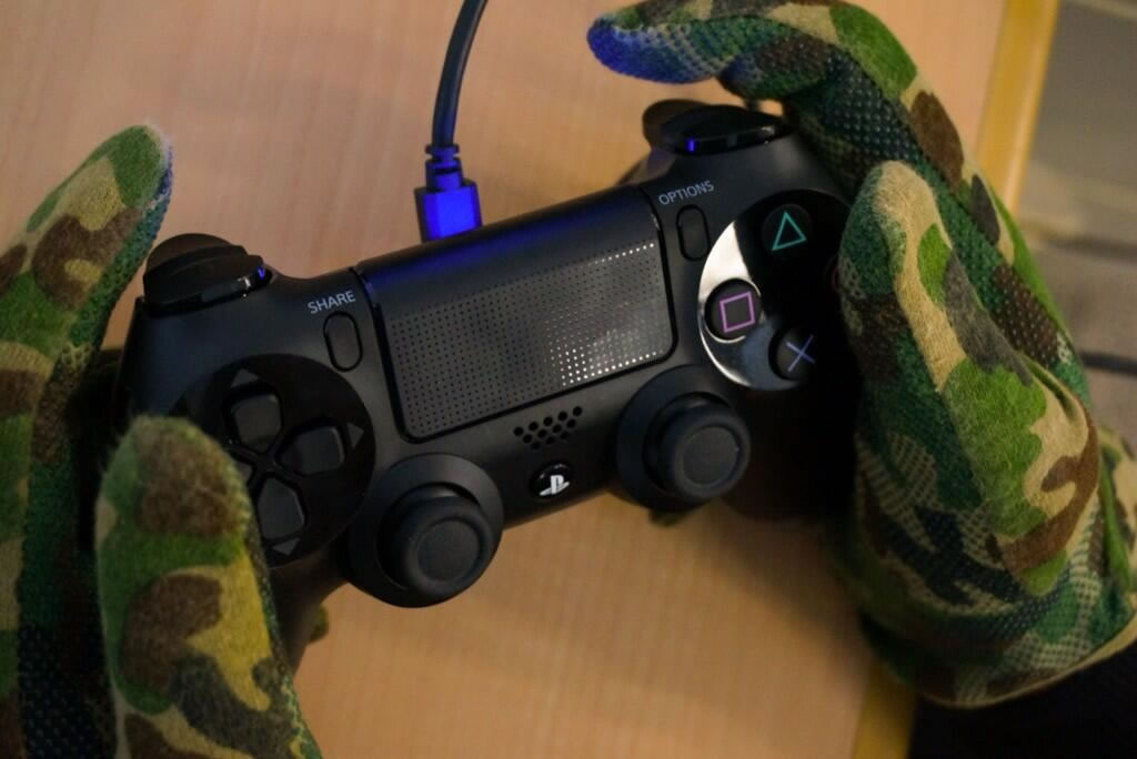 La manette PS4 parlera dans Metal Gear Solid V : Ground Zeroes