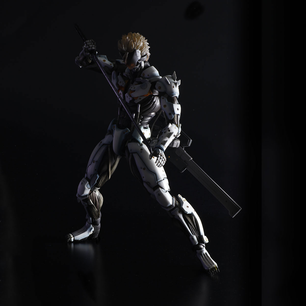 Le collector europen de Metal Gear Rising Revengeance