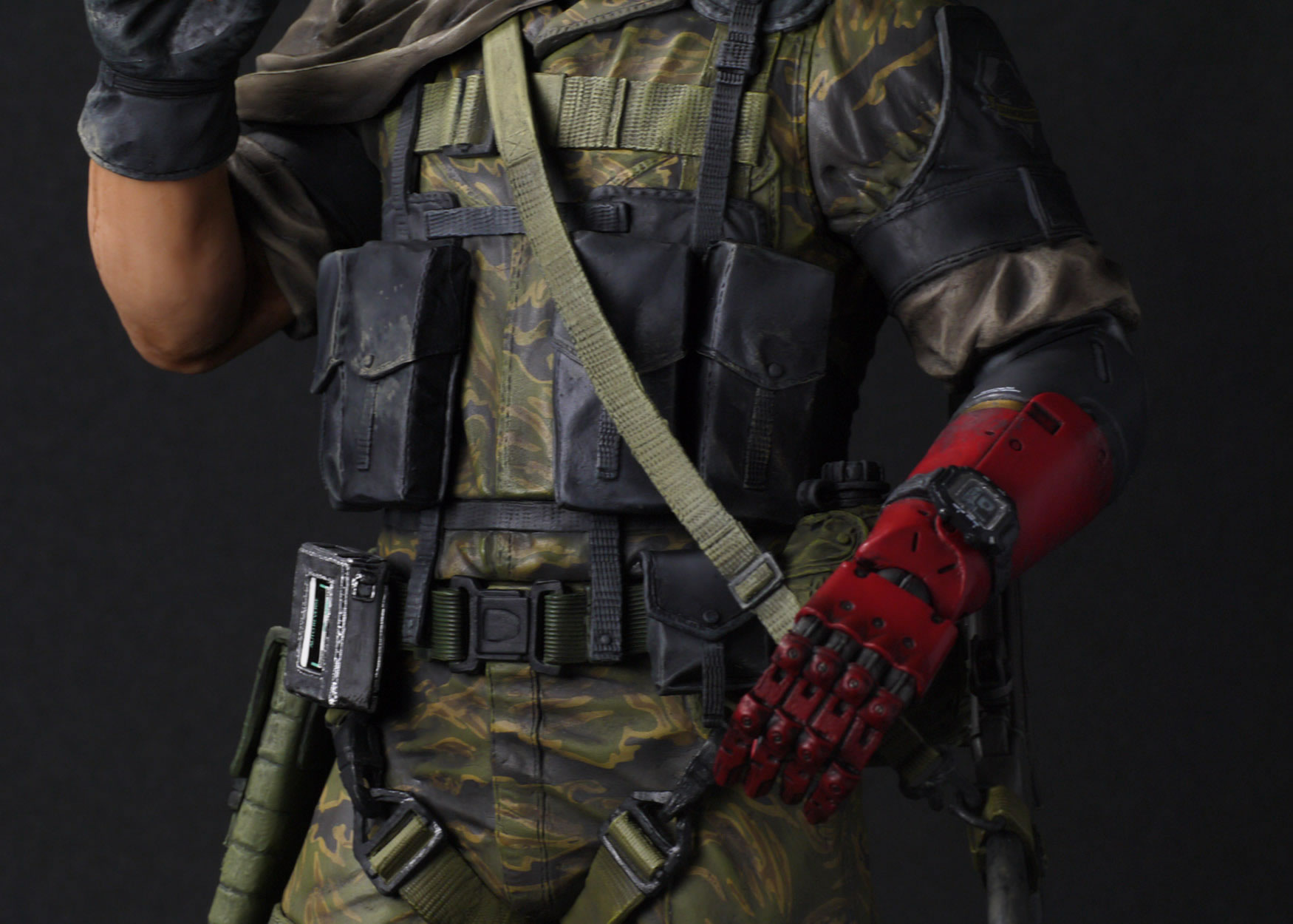 La statuette Gecco de Venom Snake en mille morceaux