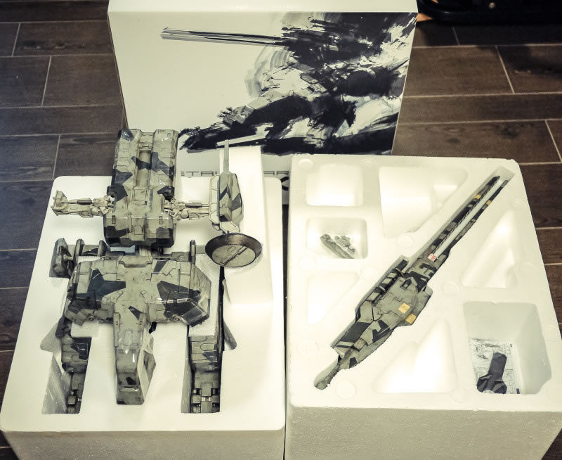 dballage du magnifique Metal Gear Rex sign Threea !