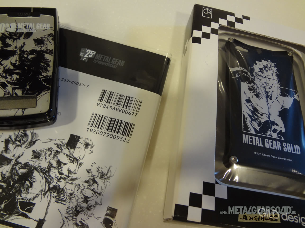 Photos d'objets collectors japonais de Metal Gear Solid