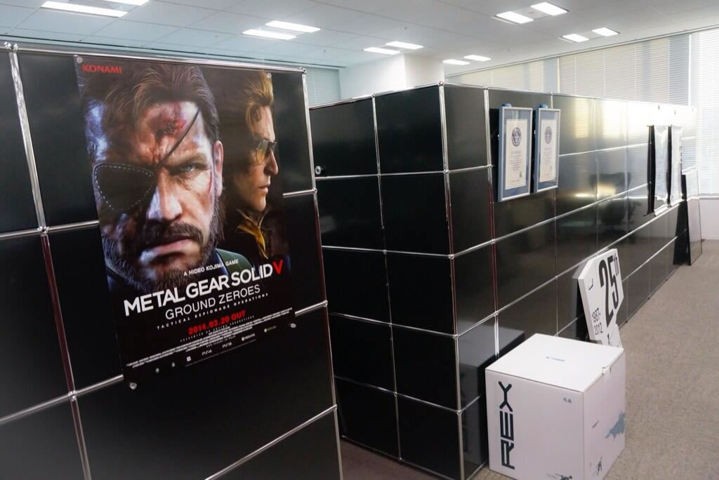 Metal Gear Solid V : Ground Zeroes sur PS Vita et en carton dans les magasins japonais