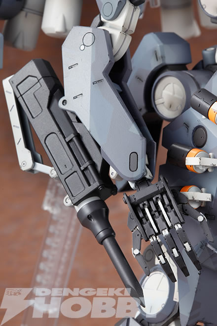 Les figurines Metal Gear Sahelanthropus de Sentinel et Kotobukiya : photos, prix et dates