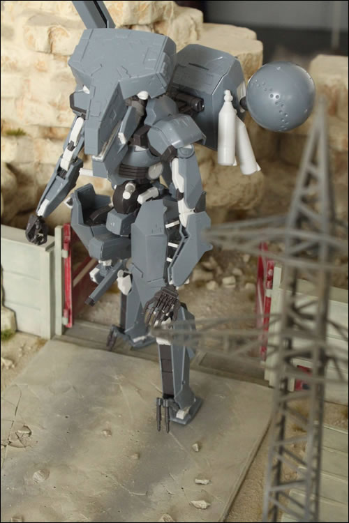 Un diorama poustouflant avec le Metal Gear Sahelanthropus