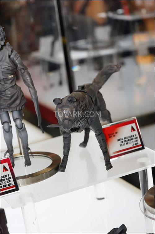 mgsv-tpp-figurine-play-arts-kai-dd-sdcc-2015-s-01.jpg