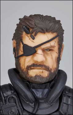 La figurine Vulcanlog de Venom Snake en Sneaking Suit illustre et date