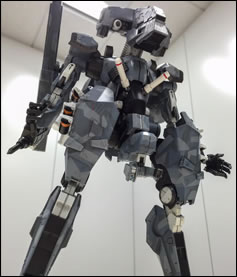 Deux Metal Gear Sahelanthropus signs Sentinel et Kotobukiya