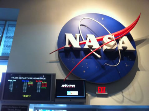 Yumi Kikuchi et Ayako Tateyama à la Nasa Yumi Kikuchi et Ayako Terashima à la Nasa