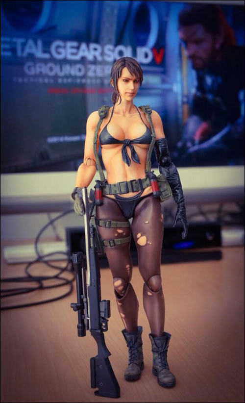 Metal Gear Solid V  : Quiet rejoint Punished Snake et Skull Face en figurine