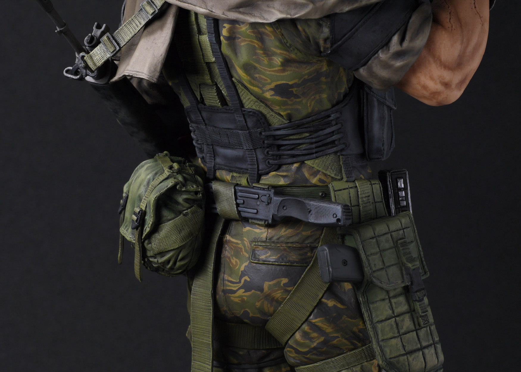 La statuette Gecco de Venom Snake en mille morceaux