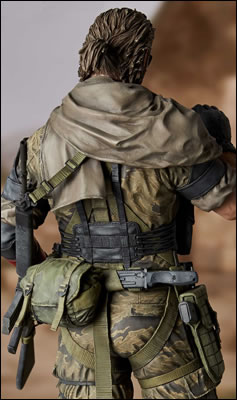 Des photos et une date pour les statuettes Gecco de Venom Snake et D.D.