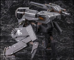 Un Metal Gear Rex noir chez Kotobukiya, sign Yoji Shinkawa