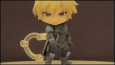 Quelques photos de la figurine Nendoroid de Raiden et un artwork de Yoji Shinkawa