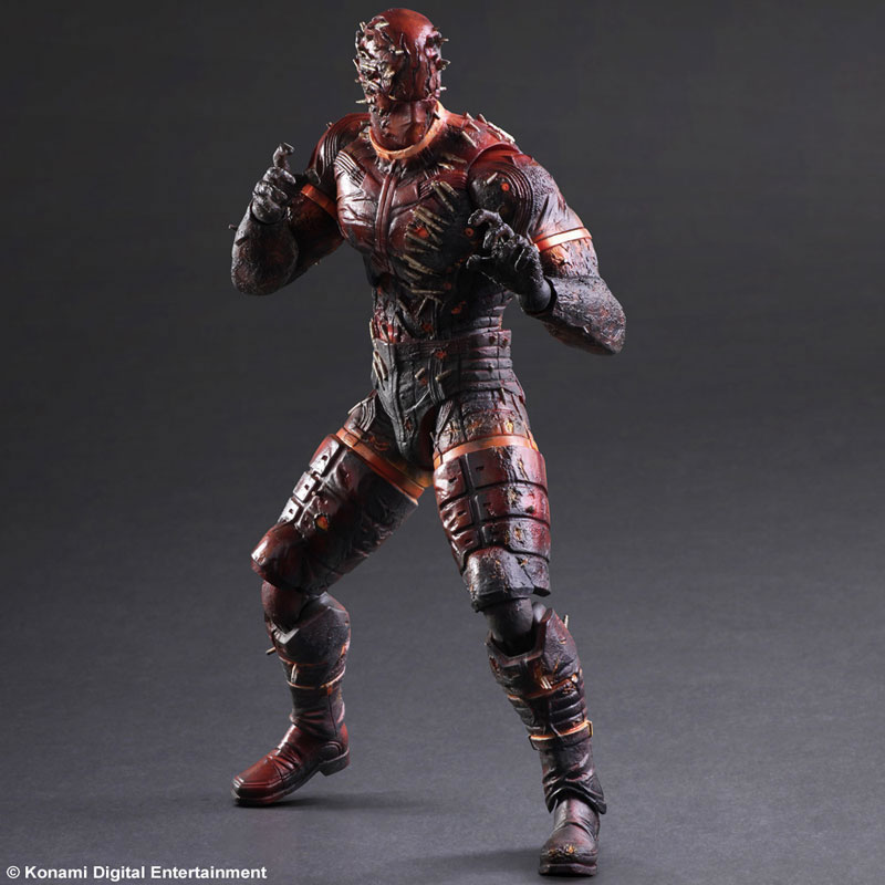 La figurine Play Arts Kai du Man on Fire, le dmon en flamme, date en images