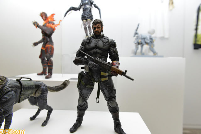 Une multitude de goodies prsents lors du Boot Camp de MGSV The Phantom Pain